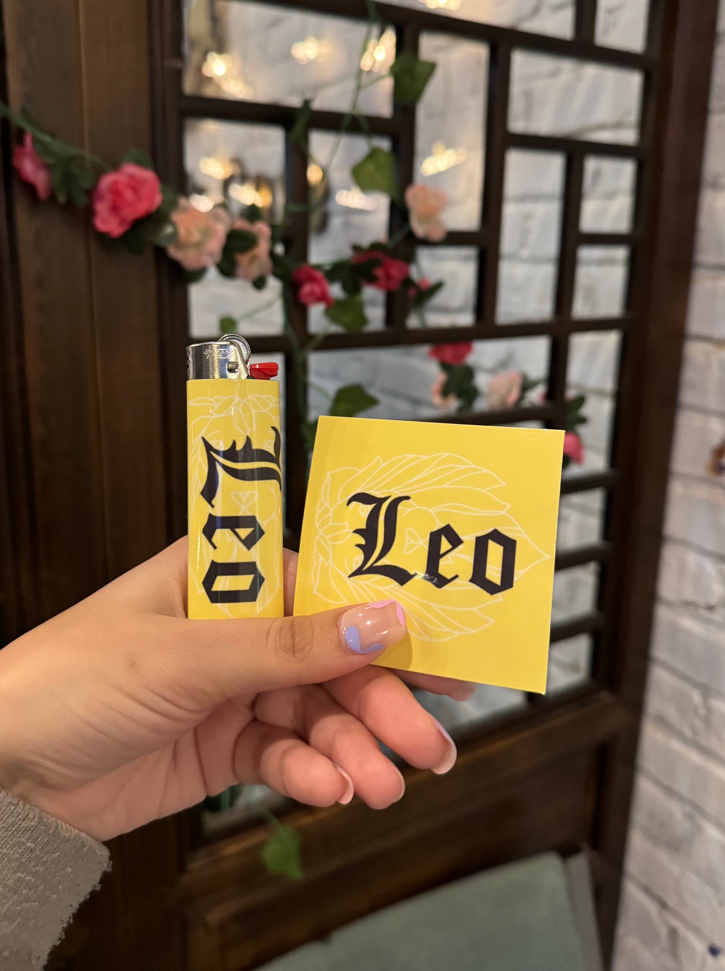 Leo Zodiac Sign Lighter Wrap
